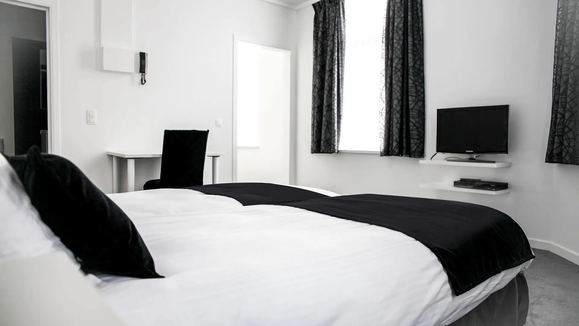 ***  Hotel Tracotel Inn Bruxelas Bélgica